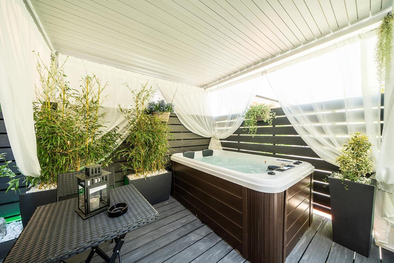 Sea Garden Apartments & Rooms Grado Exterior foto